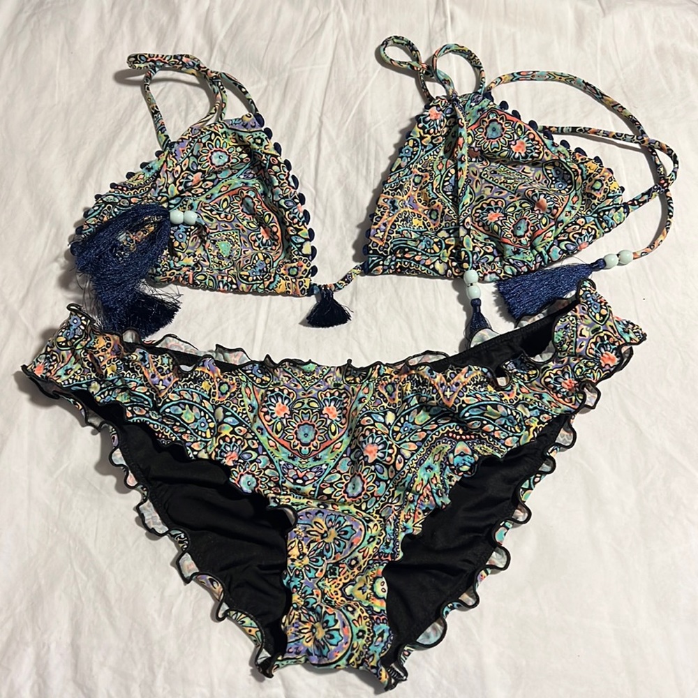 Victoria’s Secret Multicolor Ruffle Bottom Bikini